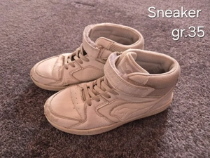 Sneaker gr. 35 .  0,50  