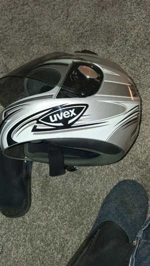 uvex helm neuwertig 