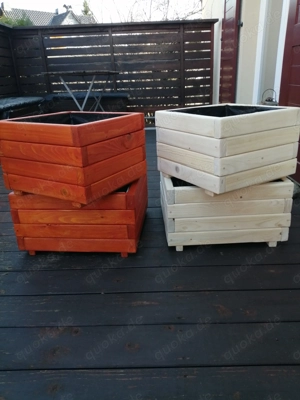 Fertige in Handarbeit Pflanzkästen ab 30,-  an.