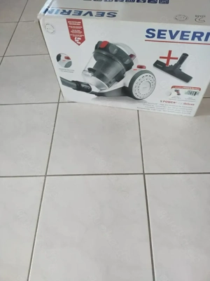 Severin Bodenstaubsauger deluxe