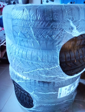 Allwetter - Reifen 205 65R15 abzugeben 