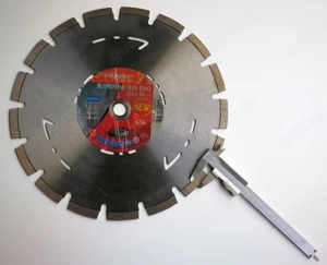 Diamant Sägeblatt   350 mm Durchmesser - 20 mm Bohrung - scheinbar unbenutzt