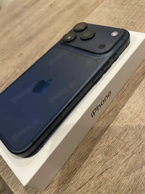 iPhone 17 Pro max