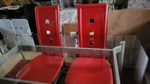 Verkaufe schöne Essgruppe Tisch+ 4Stühle " Top "