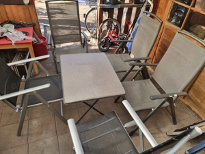 5 Garten Stühle mit Tisch klappbar 