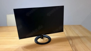 PC Bildschirm mit Fuss