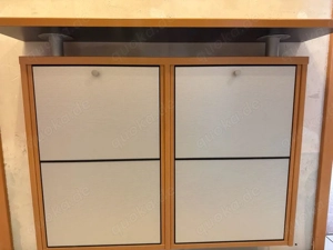 Schuhschrank hängend