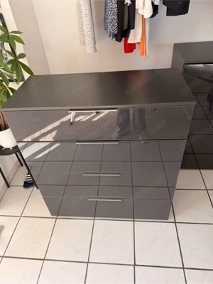 Trend Kommode mit Glasfront von Segmüller