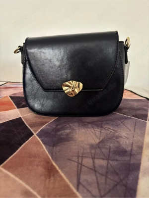 Neue schwarze Damenhandtasche