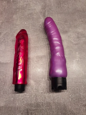 Gebrauchte Sexspielzeuge - Vibratoren 