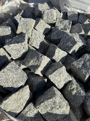 Granitpflaster grau-gelb Größen 4|6, 7|9, 8|11, 15|17 (1Tonne)