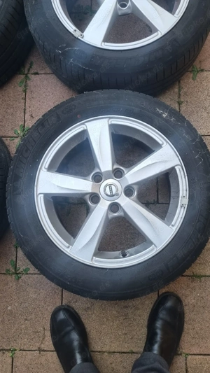 4 gebrauchte Alufelgen original Volvo  7J x 16 x 50 Bild 4