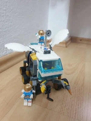 LEGO set Weltraum-Fahrzeug mit Satellit und Astronaut | Weltall NASA