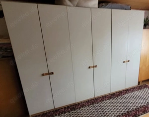 Schlafzimmer mit kommode 