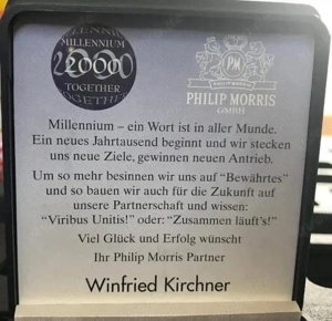 Philip Morris Millenium Münze Bild 2