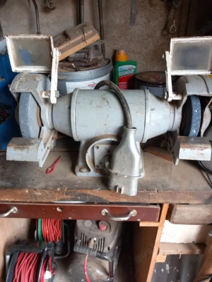 Schleifbock aus DDR-Zeiten 