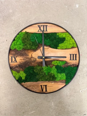 Wanduhr Design Moosuhr Wand Uhr Moos Uhr Moosbild Eiche Olivenholz Wohnzimmer Deko Baumkante massiv Bild 4
