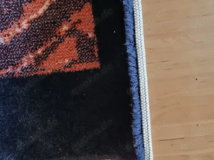 Großer farbenprächtiger Teppich...