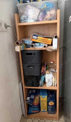 Regal OHNE INHALT zu verschenken ,Abholung bis 29.3. 