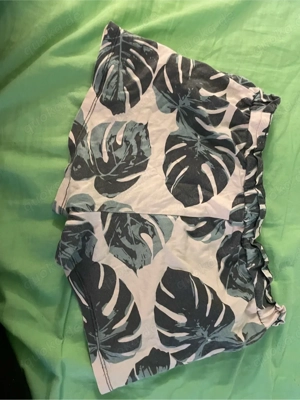 Kurze Hose Bild 2