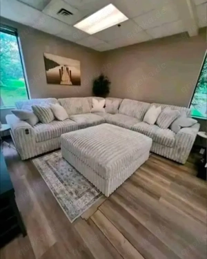 Luxuriöses Ecksofa mit Hocker   Exzellente Qualität, modernes Design