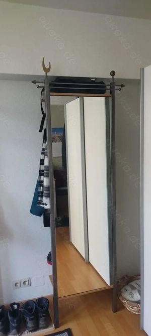Garderobe mit Spiegel
