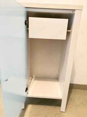 2 Badschränke weiss