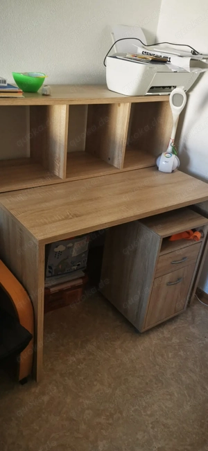 Tisch mit Regal und Rollschrank Bild 4