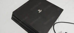 PS4 Pro mit Ladenkabel 