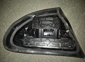 Opel Tigra A (1994-2001) Rücklicht   Rückleuchte Rechts Schwarz Rot Artikelnummer: Art-100003 Rechts