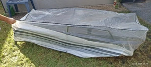 Sonnenliege mit Plane