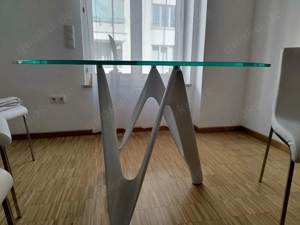 Angel Cerda Esstisch mit 4 Stuehlen