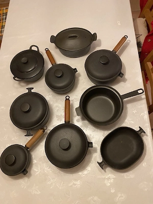 Le Creuset Kochset 8 Teilig Plus Extra Topf (Anderer Hersteller) Unbenutzt Top Bild 2