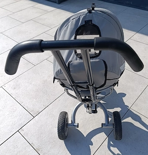 Verkaufe dieses schöne Dreirad 