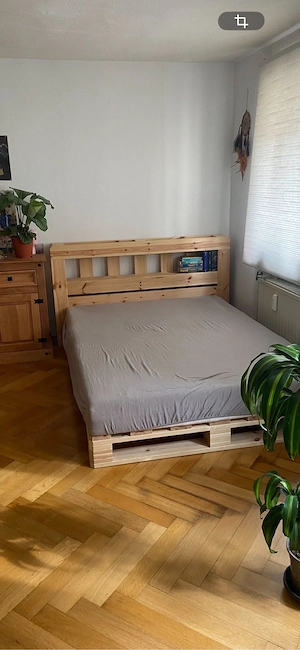 Palettenbett aus Massivholz mit Kopfteil, 200cmx140cm, muss bis Freitag raus!!