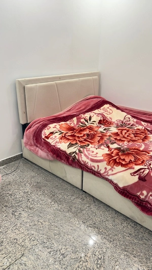 Bett zu verkaufen   sehr guter Zustand