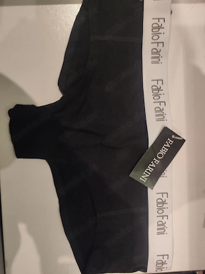 Süße Unterwäsche wartet darauf, für dich getragen zu werden