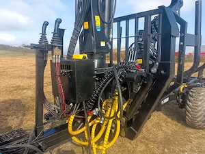 Dibo AK 7000 Rückewagen Bild 1