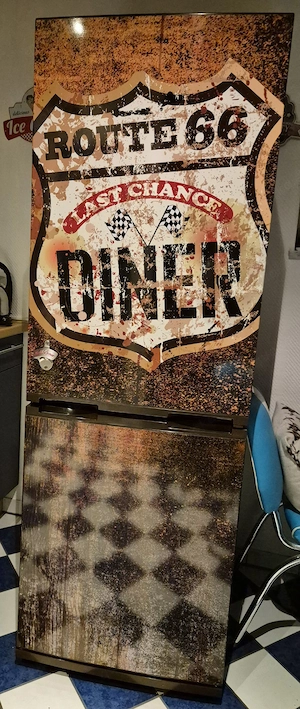 Kühl-Gefrier-Kombination Route 66 Amica Braun *Top*