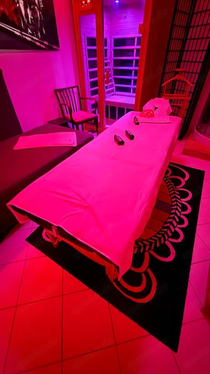 Sinnliche und erotische Wohlfühlmassage für die Frau