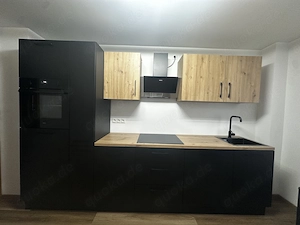 Schwarze Küchenzeile inkl. E-Geräte   1 Jahr