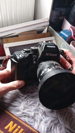 Nicon Kamera plus Sigma AF Tele 400mm