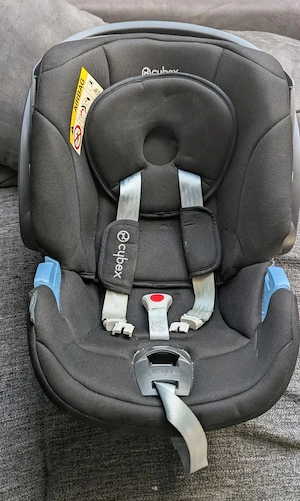 Cybex Babyschale inkl. 2 Iso-Fix Halterungen