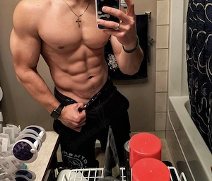 Attraktive Männer mit 23 cm Penis suchen Frauen für diskreten Spaß