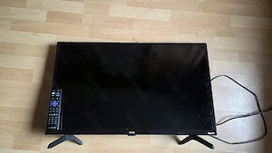 LG TV Flachbildschirm mit Standfüßen & Fernbedienung