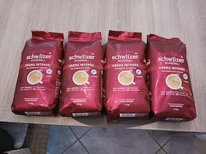 4 neue 1kg Kaffeebohnen von Schwiizer Schüümli zu verkaufen 