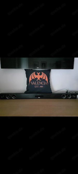Soundbar von LG mit Suboofer und Fernbedienung zu verkaufen 
