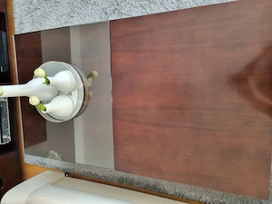 moderner Couchtisch zu verkaufen