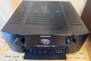 Marantz SR8015 Schwarz AV-Receiver mit 11-Kanal-Endstufe