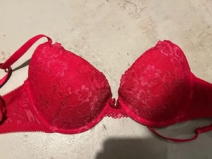 Sexy H&M BH 70C abzugeben 